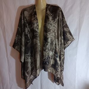 Fora Womens Small Vintage Kimono Topper Floral Flowy Beach Boho Silky Feel